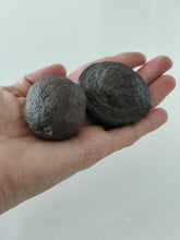 Load image into Gallery viewer, Moqui Balls