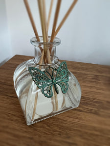 Butterfly reed diffuser