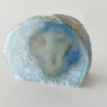 Load image into Gallery viewer, Agate Geodes
